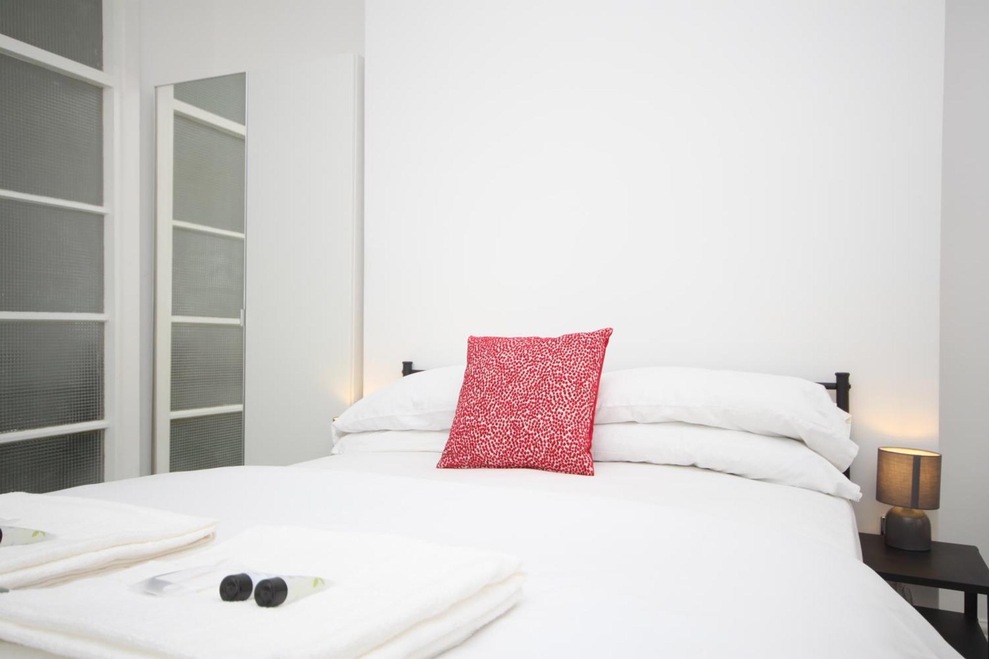 Barton Beachside - Stylish Studio Apartment, Double & Single - Central Beach & Promenade Location - Over 21'S, Family Friendly Only, Id Required Blackpool Exteriör bild