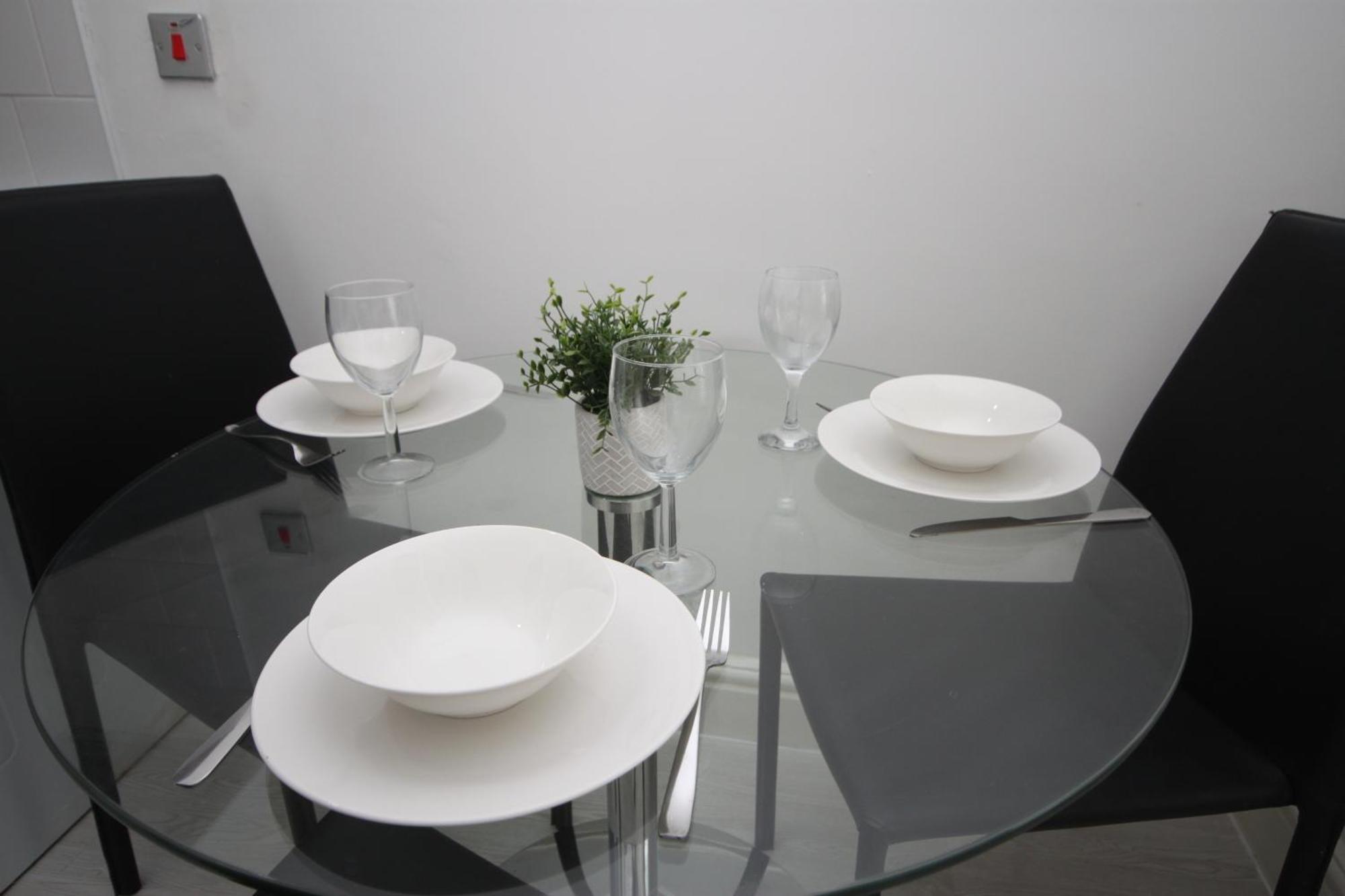 Barton Beachside - Stylish Studio Apartment, Double & Single - Central Beach & Promenade Location - Over 21'S, Family Friendly Only, Id Required Blackpool Exteriör bild