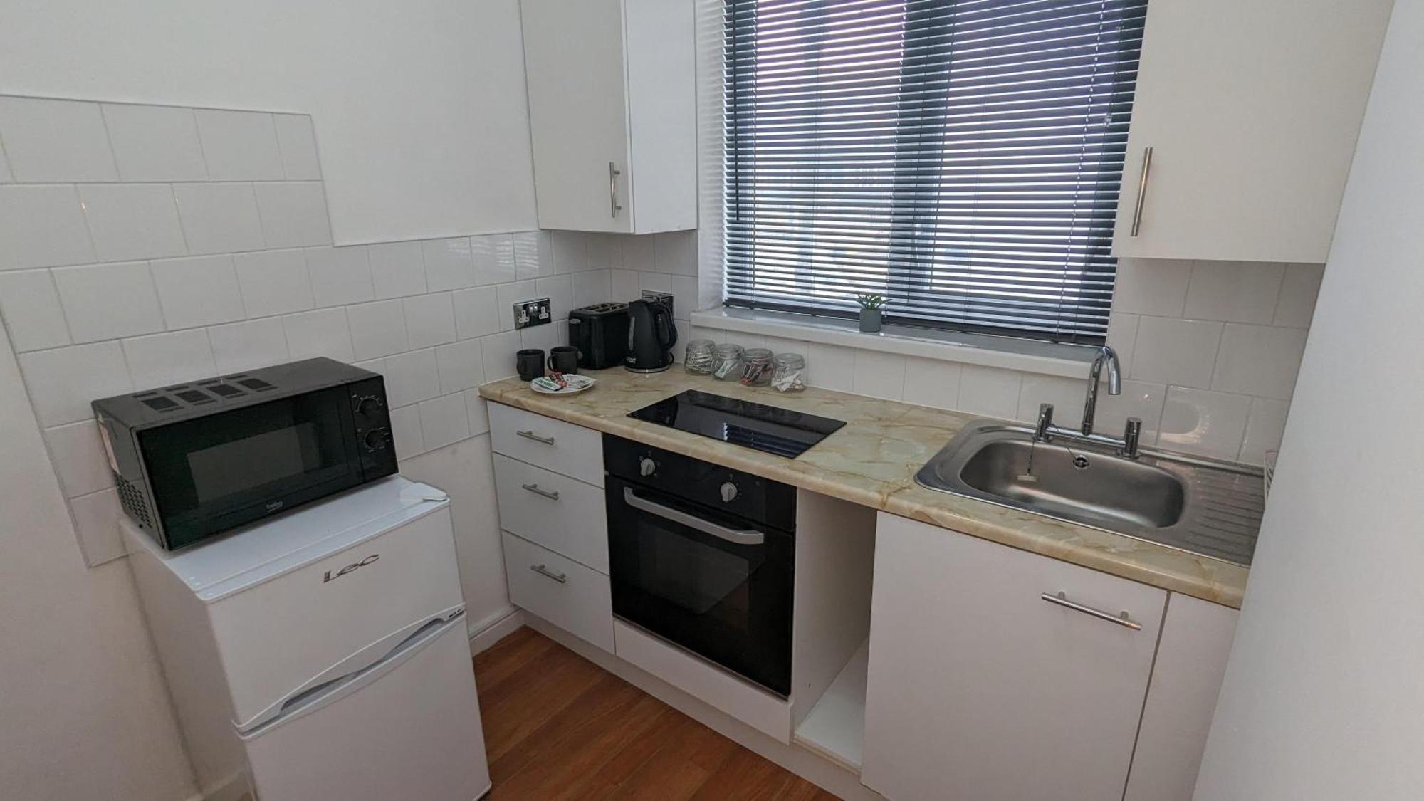 Barton Beachside - Stylish Studio Apartment, Double & Single - Central Beach & Promenade Location - Over 21'S, Family Friendly Only, Id Required Blackpool Exteriör bild